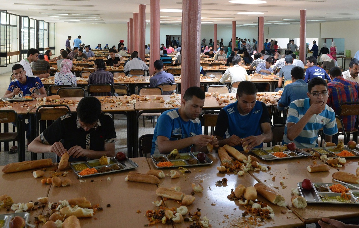 المنحة الجامعية… دعم تُعلّق عليه حياة طالب كامل